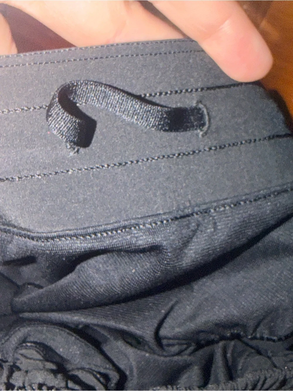 Lululemon Hotty Hots 4” size 6 black